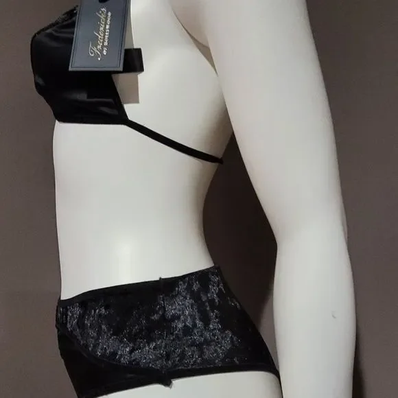 Fredericks of Hollywood Asha Velvet And Lace Lingerie Bra Set  Black - Picture 6 of 15